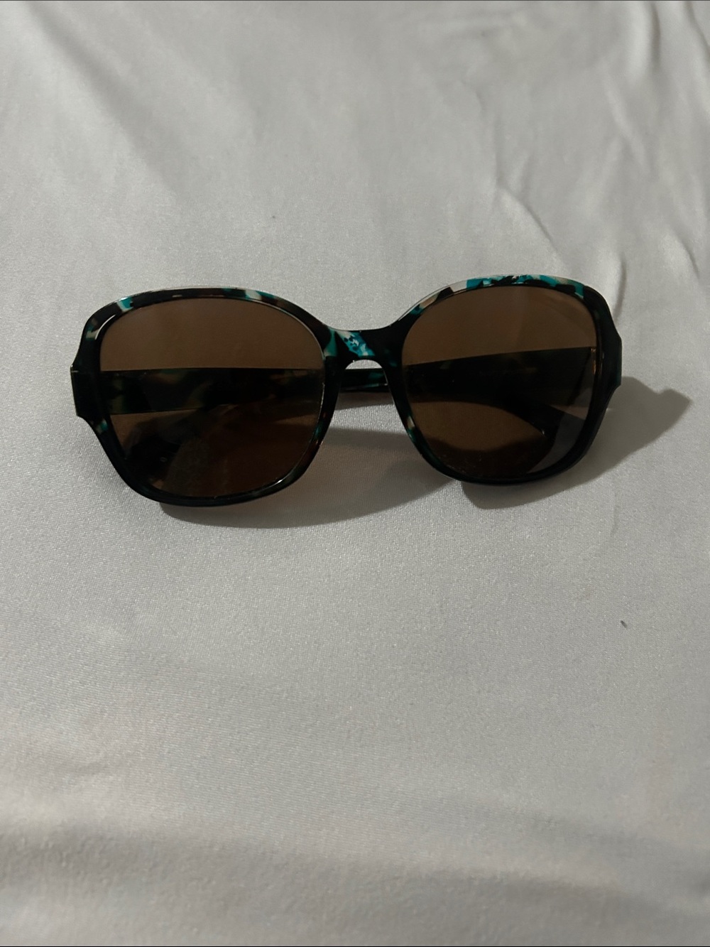 Kirkland Signature Tortoiseshell Sunglasses with Teal Highlights